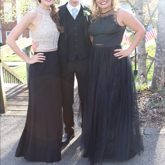 black prom dress - Picture 2 of 3